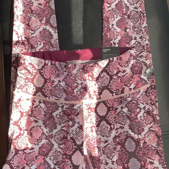 Knockout leggings - Picture 3 of 3